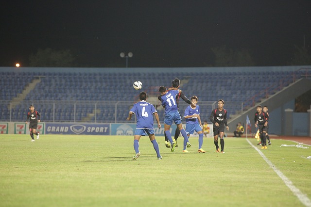 西蒙斯这样 西蒙斯这样